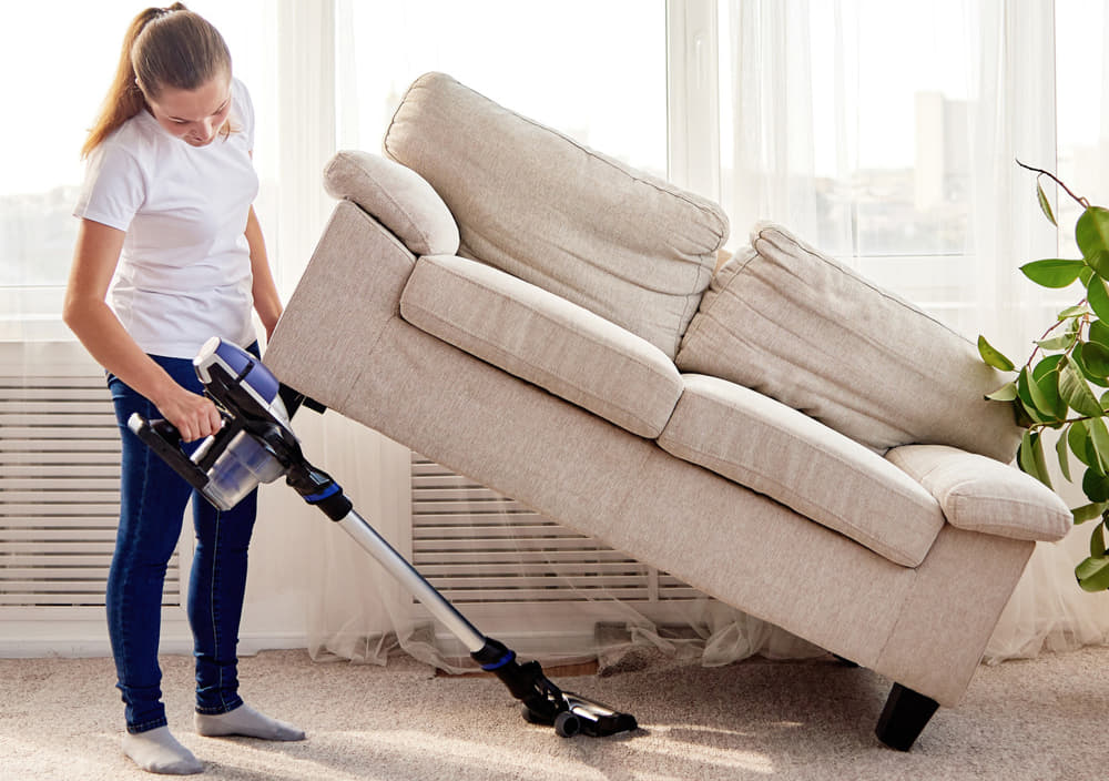 how to vacuum couch